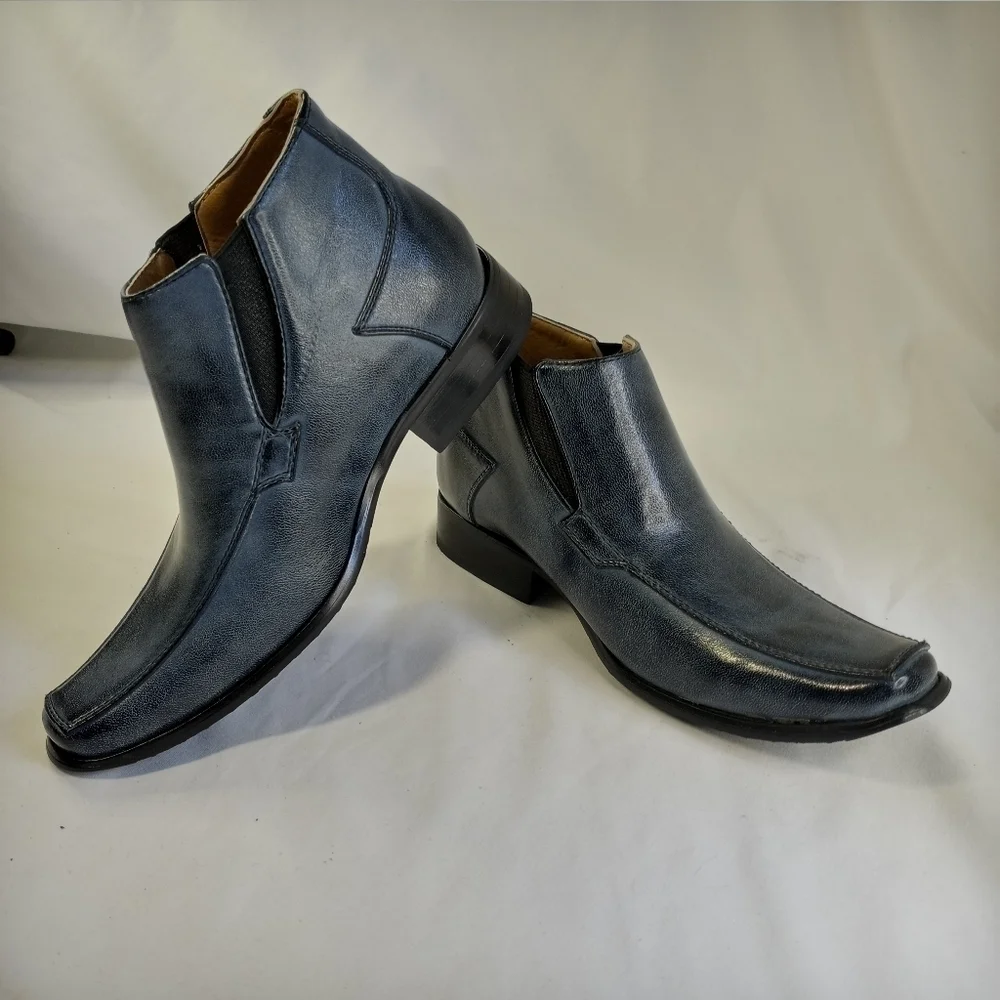 𝅺LUNA Boys sz 12 Blue Beatles Boots